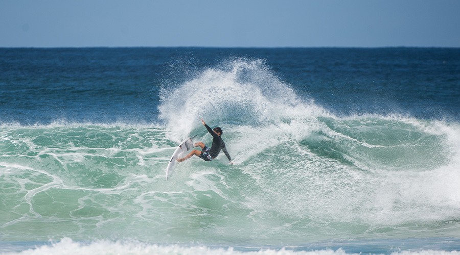 surfen rashguard