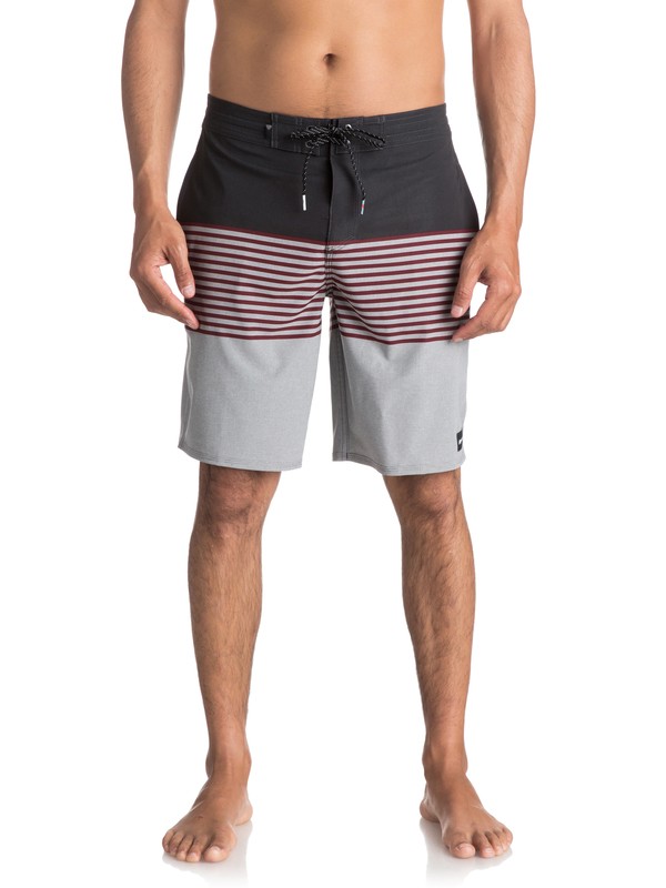 quiksilver, Hombres Beachshorts de 20" Revolution, TARMAC (kta6) 0 Hombres Beachshorts de 20" Revolution EQYBS03828 Quiksilver