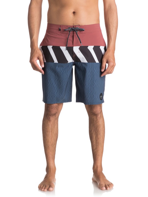 quiksilver, Hombres Boardshorts de 20" Blocked Zigzag, DARK DENIM (brq6) 0 Hombres Boardshorts de 20" Blocked Zigzag EQYBS03831 Quiksilver