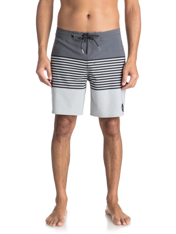 quiksilver, Revolution 18" - Beachshorts für Männer, BLACK (kvj6) 0 Revolution 18" - Beachshorts für Männer Schwarz EQYBS03912 Quiksilver