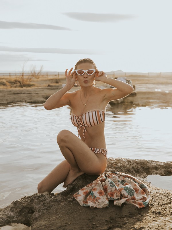 roxy, Beach Classics Bandeau Bikini Top, CREAM TAN MACY STRIPE (tem3) 0 Beach Classics Bandeau Bikini Top Beige ARJX303385 Roxy